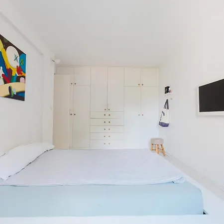 Gatsby's Place I Optional Parking I Baby Cot Available Ljubljana